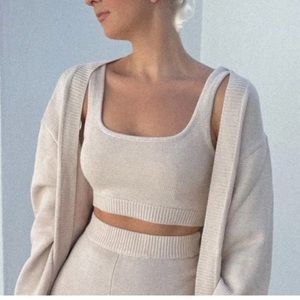 Sabo Skirt knit top and sweater